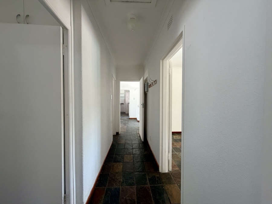 5 Bedroom Property for Sale in Duynefontein Western Cape